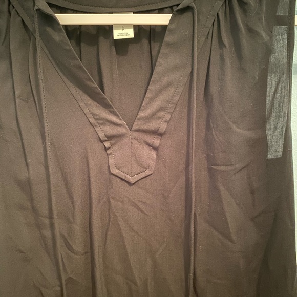 OLD NAVY black tank top size: small - Picture 2 of 6